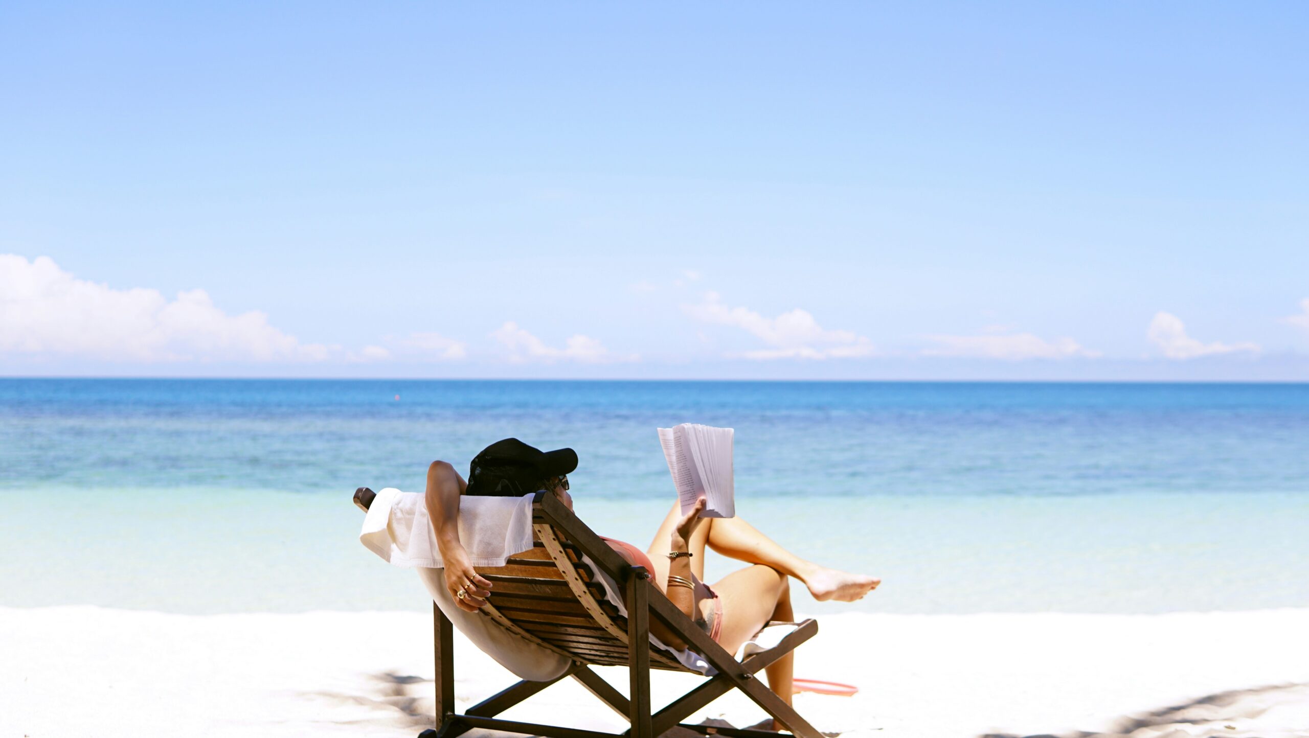 Couple relaxing on holiday, illustrating the emotions measured in M+T Group's implicit research for a UK holiday provider